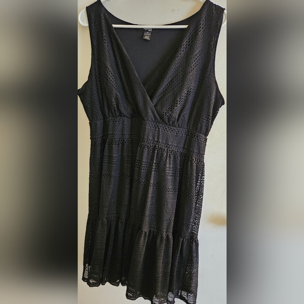 Elegant Black Lace Dress